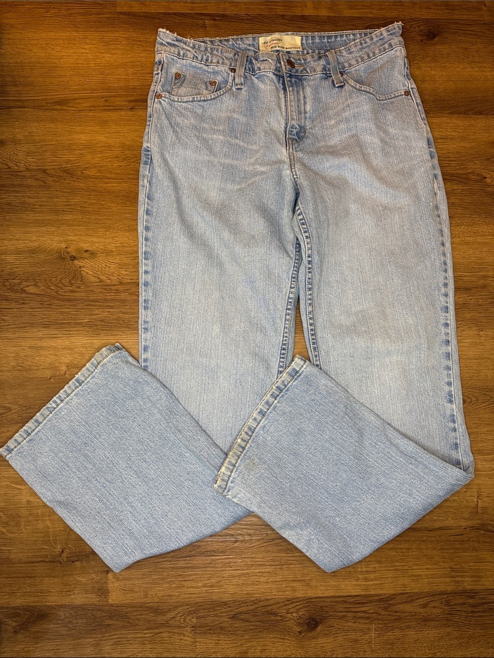Levi Strauss Signature Mid Rise Bootcut Jeans Lt Wash Distressed Faded Misses 8M